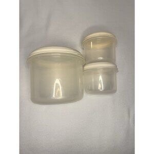 Set Of 3 Vintage Rubbermaid  Servin Saver Round Containers W/Lids # 7,7&9